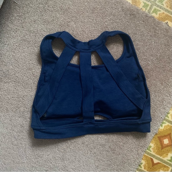 Alphalete ‘Trinity’ Sports Bra (M) - blue moon - Picture 2 of 6